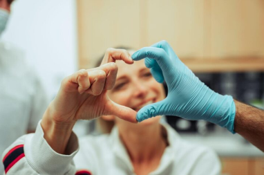 5 Signs Your Family’s Home Dental Care Tools Need An Update